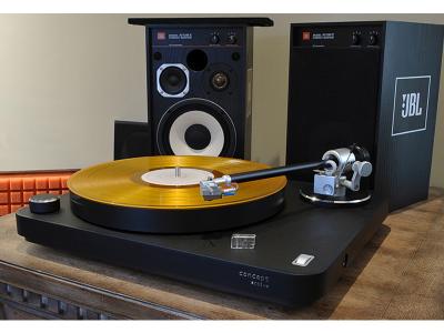 Clearaudio CONCEPT ACTIVE Turntable With V2 MM Cartridge - Demo Unit