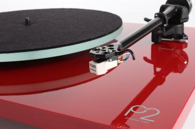 REGA Planar 2 Turntable With RB220 Tonearm and Carbon Cartridge In Red - PL2