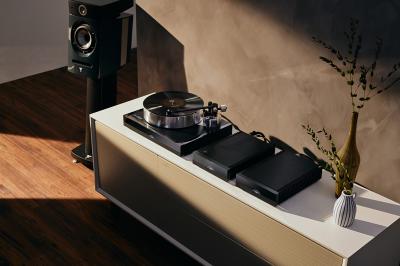 Naim Solstice Limited Edition Turntable - IN STOCK